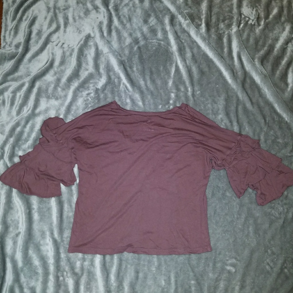 AE Ruffle Tee - Picture 2 of 2